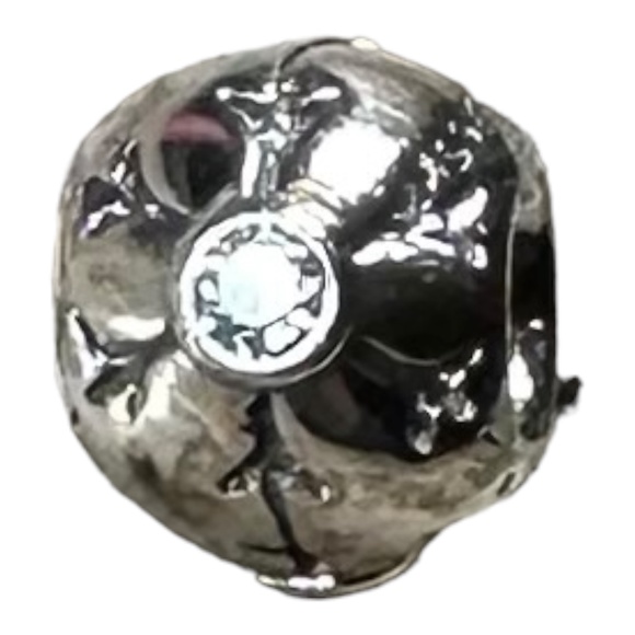 PANDORA Snowflake Charm 790367CZA - Picture 3 of 4